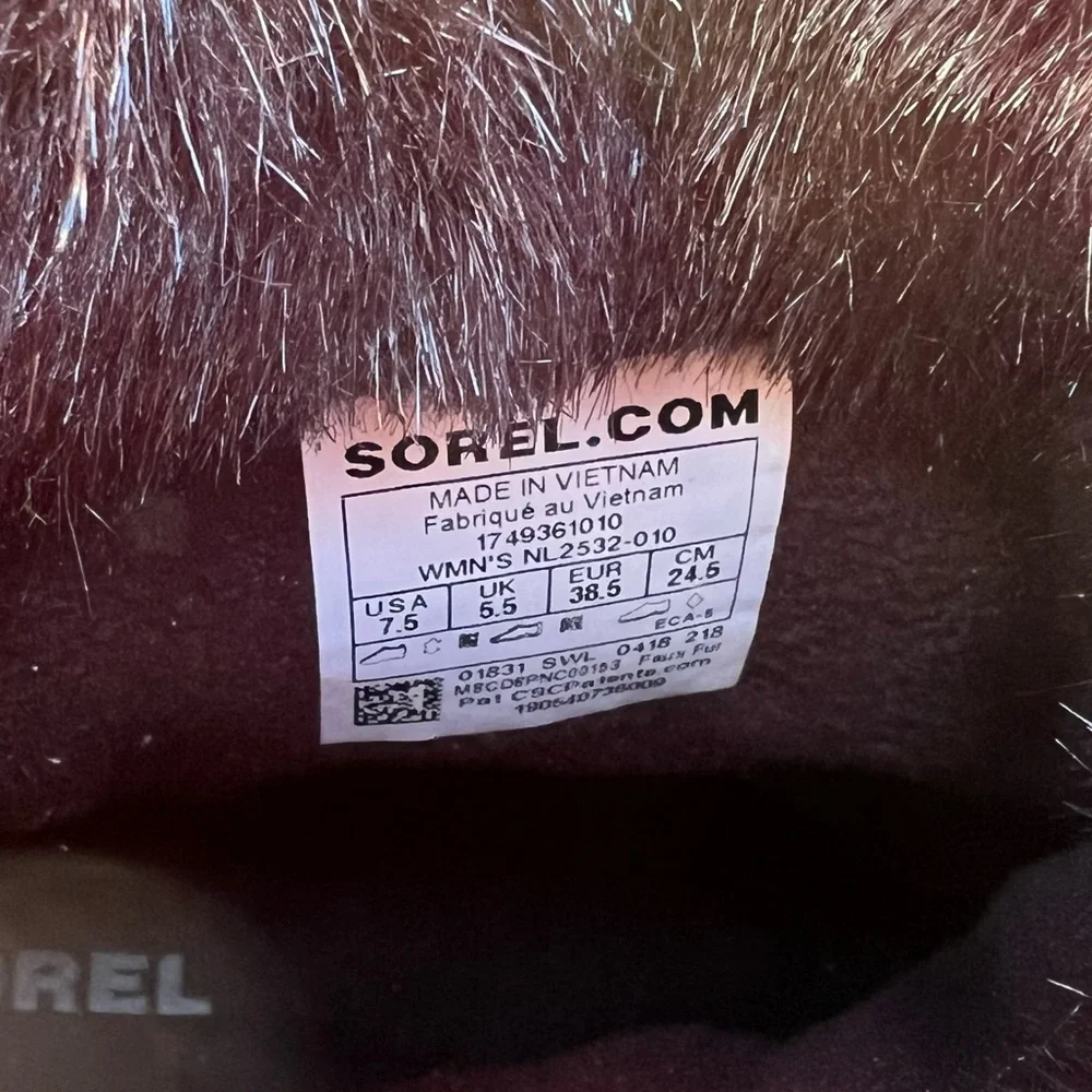SOREL Tivoli III Winter Boots - Picture 12 of 12